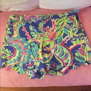 Lilly Pulitzer Scalloped shorts
